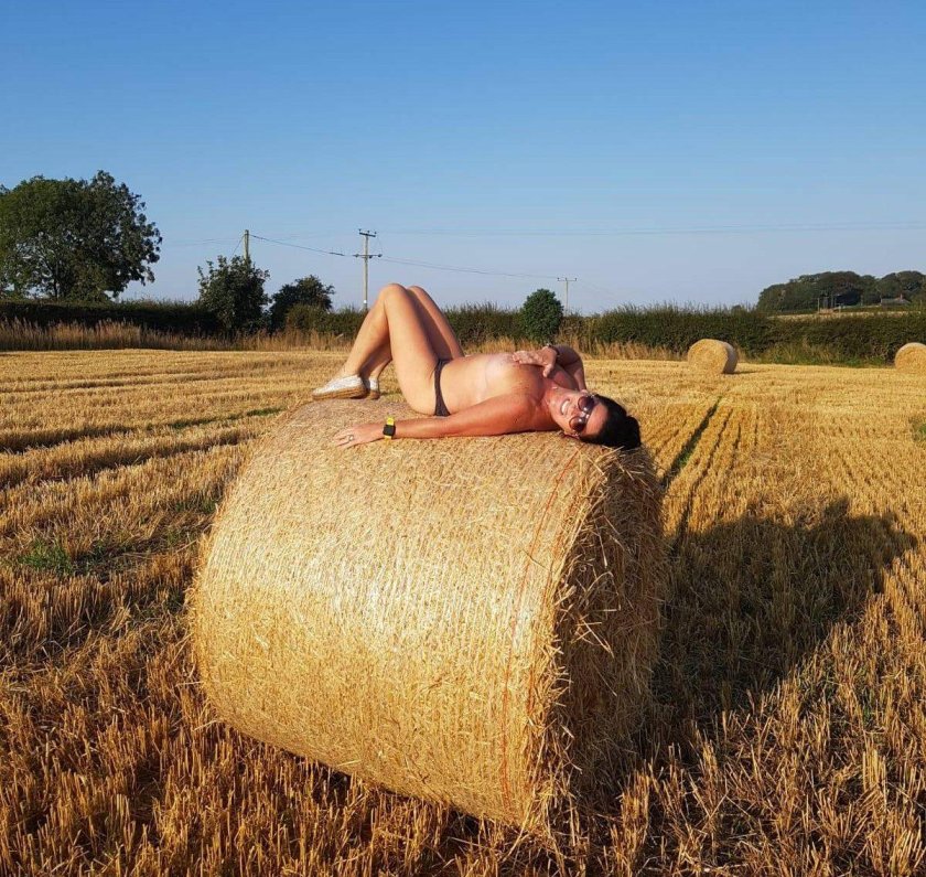 Photo shoot with hay bales