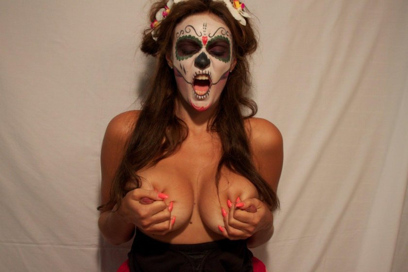 Alena Vodonaeva Tits