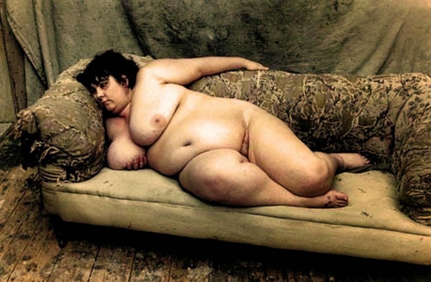 Naked fat women in art