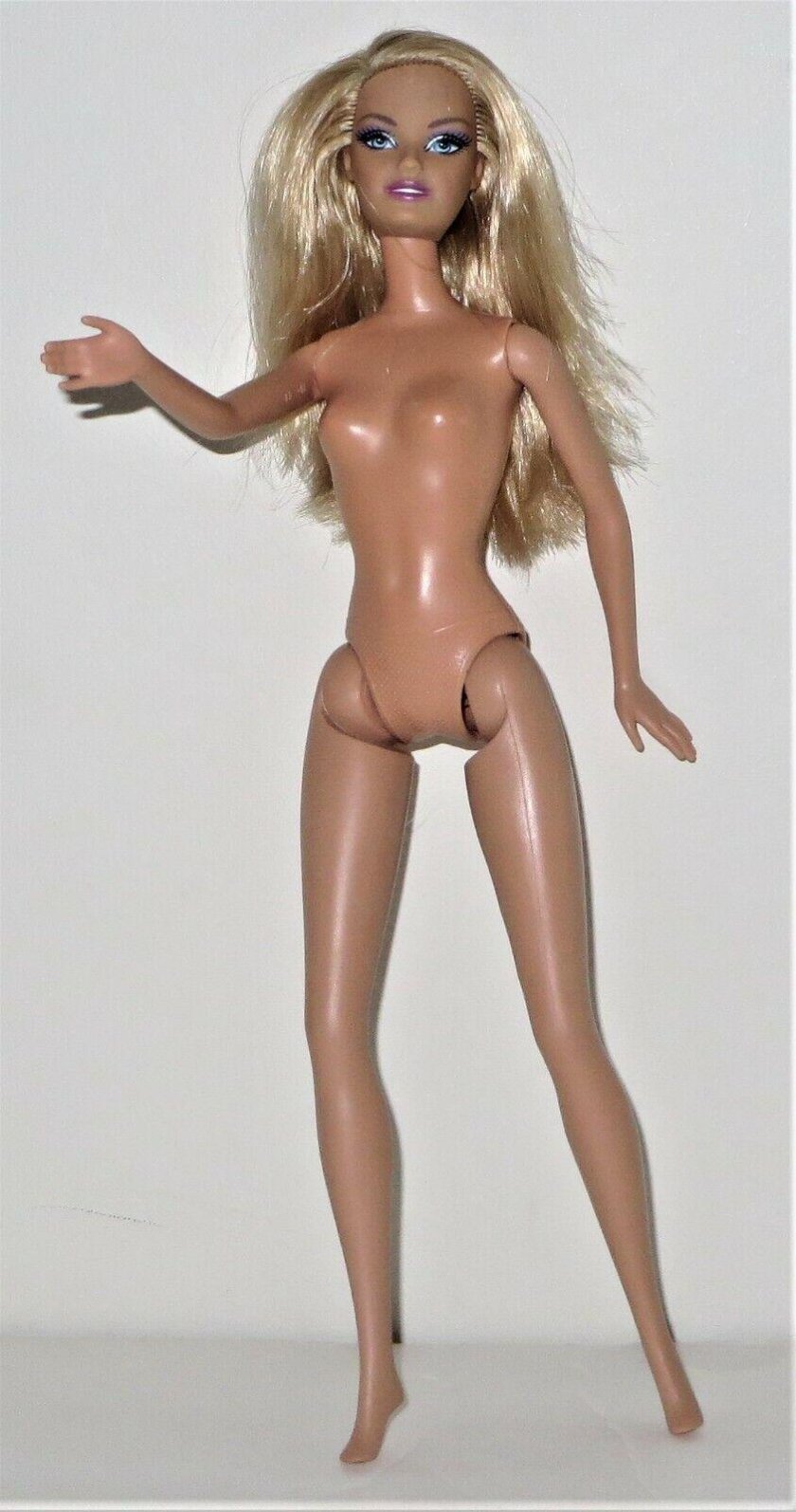 Naked Barbie Adamenko