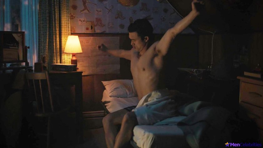 Noel Fisher Mickey Milkovich