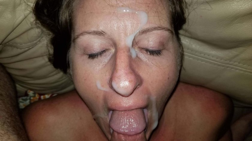Cum in an amateur mouth