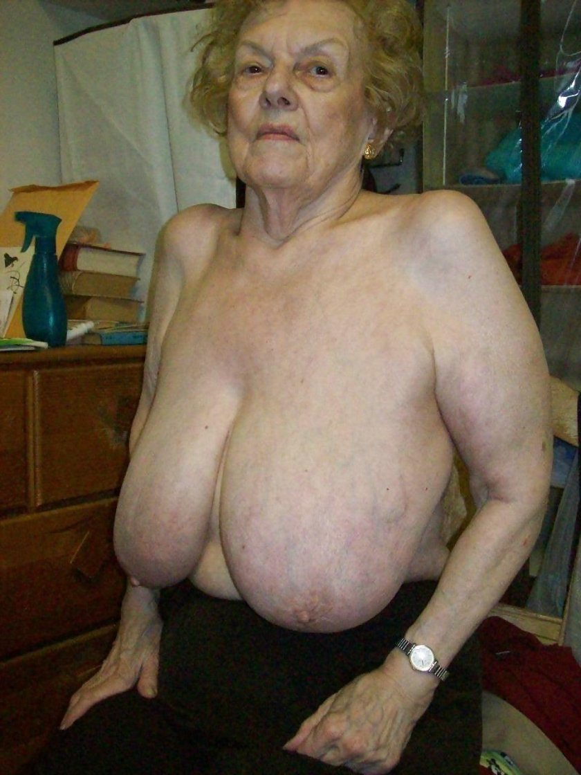 Naked old women Omagail